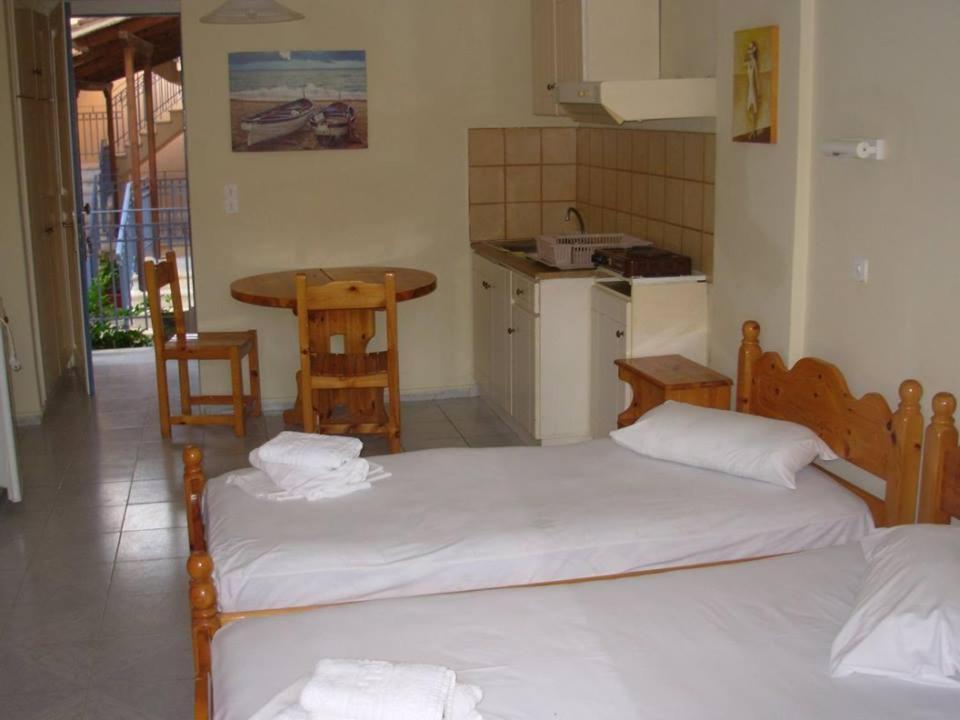 Louisa Studios Poros  Exteriör bild